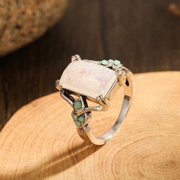 Rectangle Gemstone Decor Ring - Picture 1 of 4